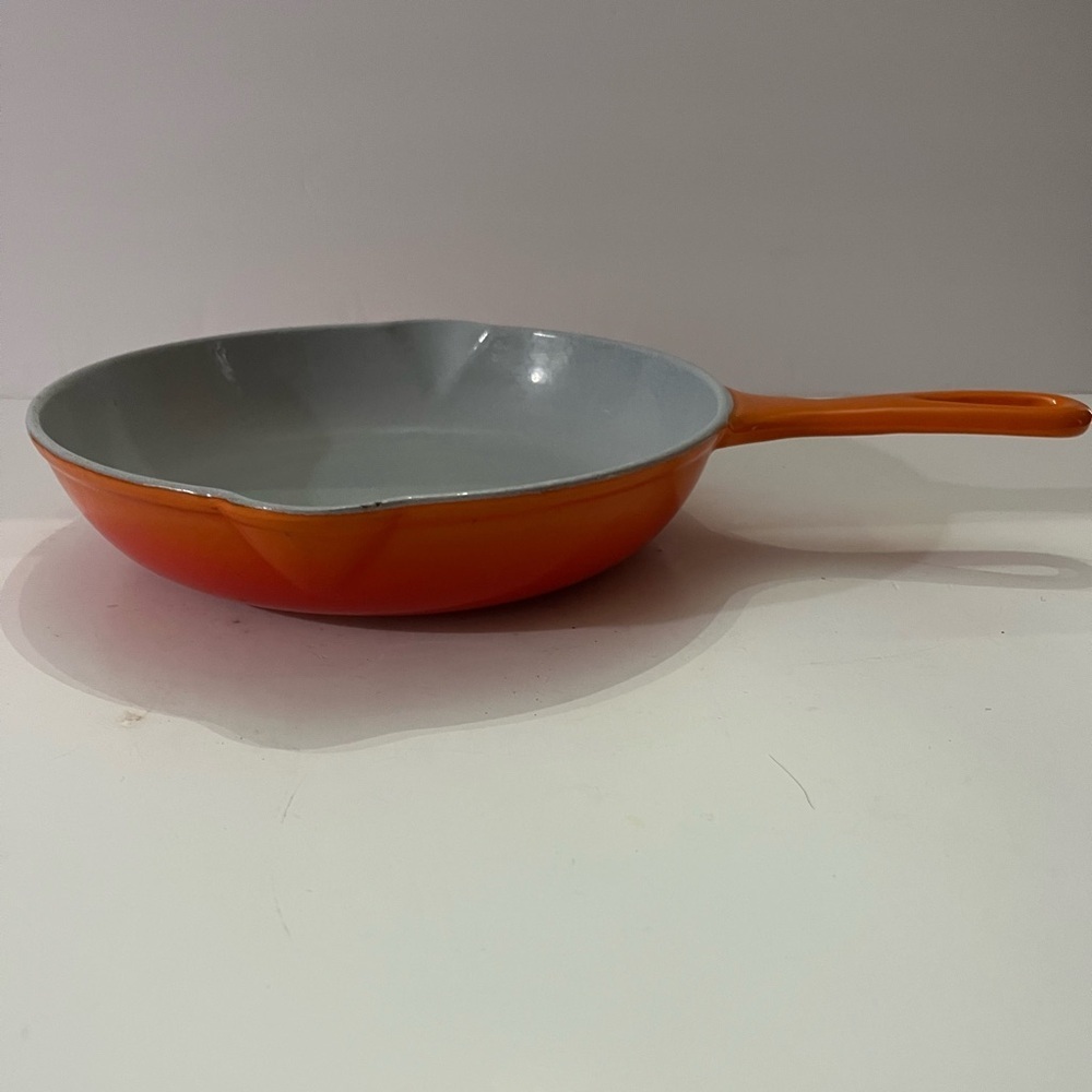 Vintage Cast Iron Flame Orange Skillet, 9” Farmhouse Country Kitchen